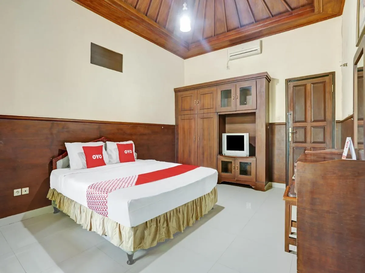 ** Hotel Oyo 3902 Pondok 828 Residence Pesanggaran Indonesia