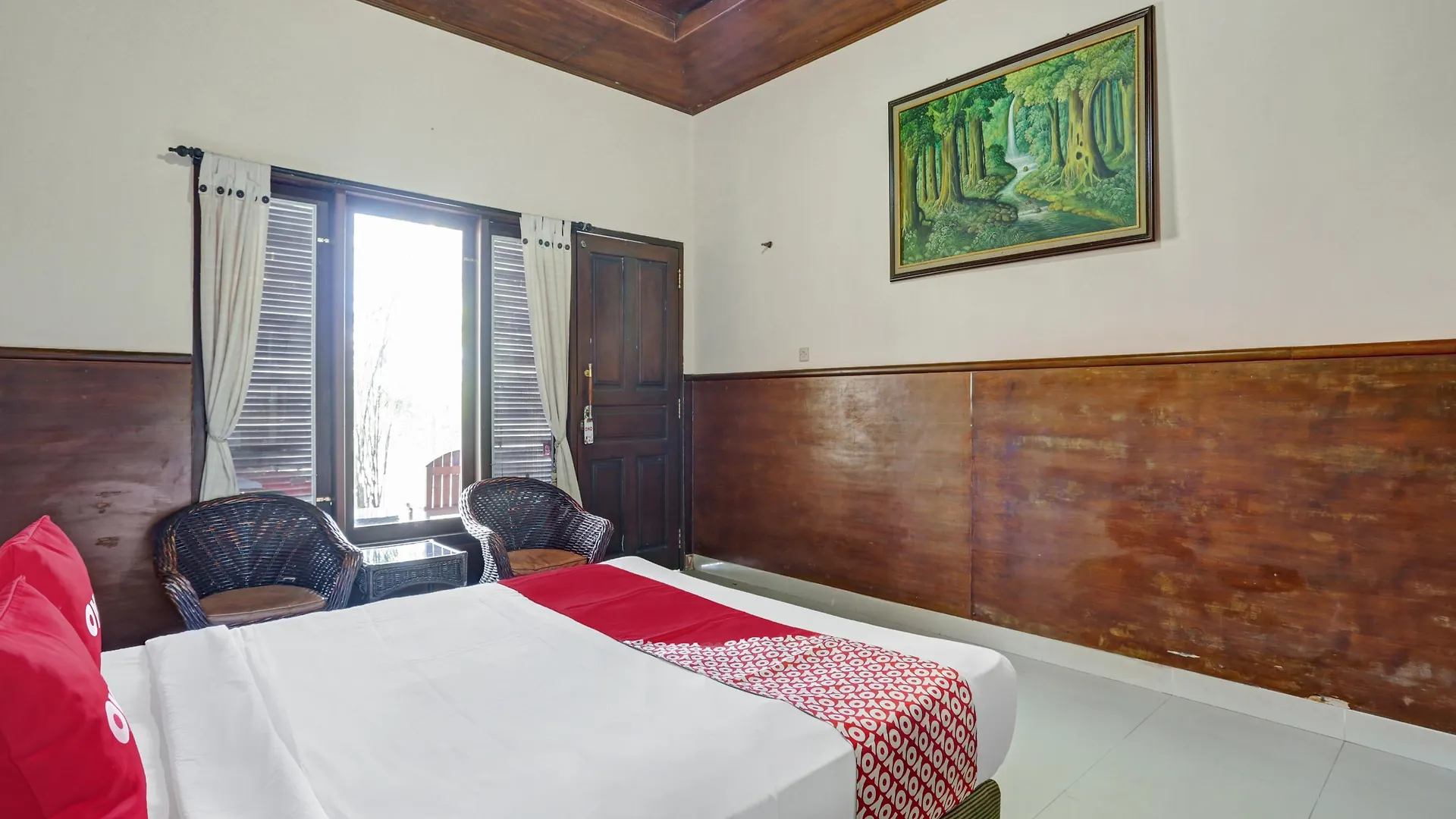 Hotel Oyo 3902 Pondok 828 Residence Pesanggaran